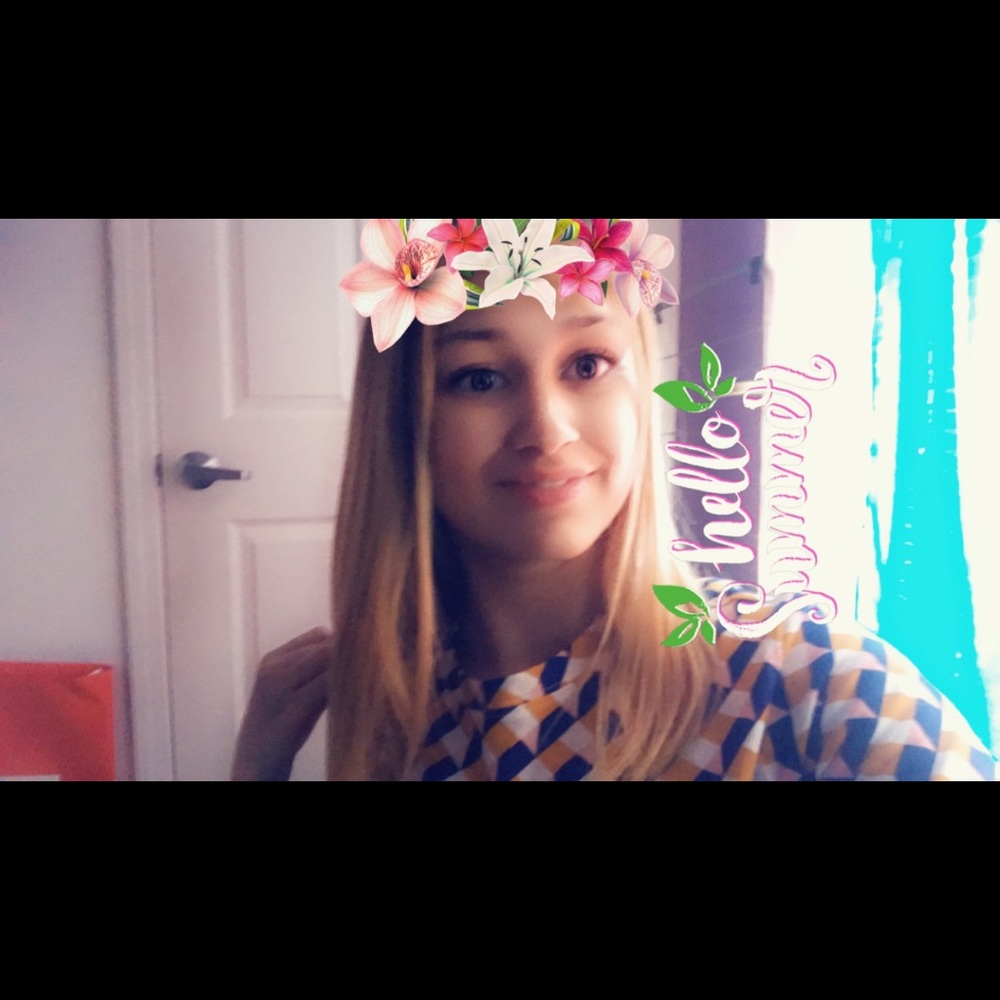 Meet your Posher, Leonor